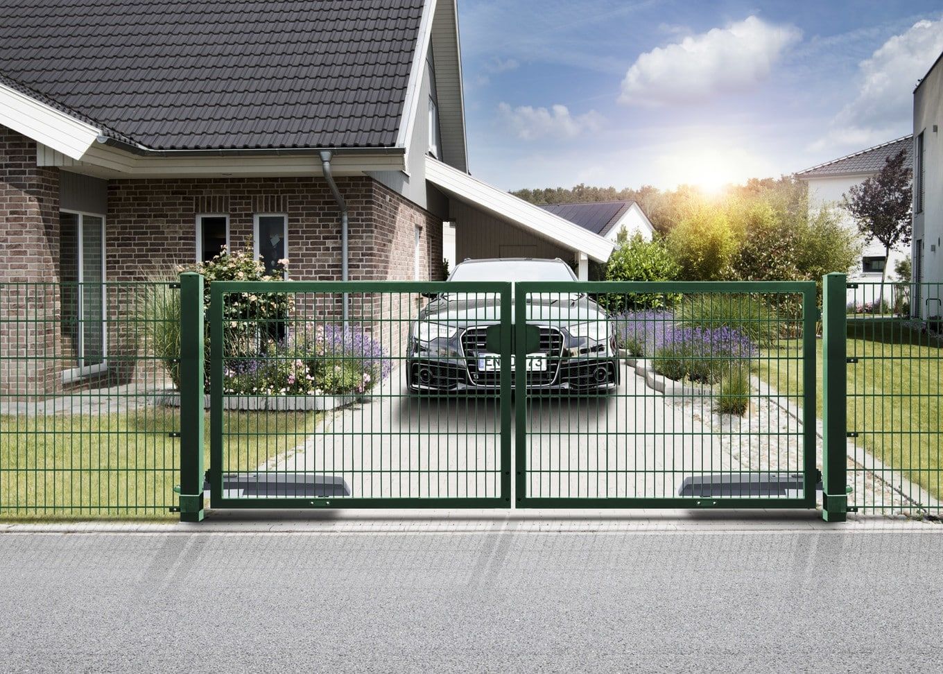 Dasselbe zweiflügelige Gartentor Variotrend in RAL 6005 Moosgrün